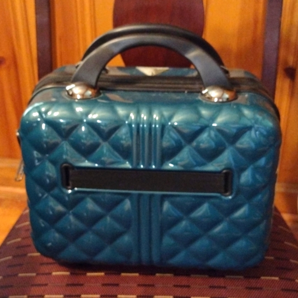 Triforce Hard Train Case, Used Once